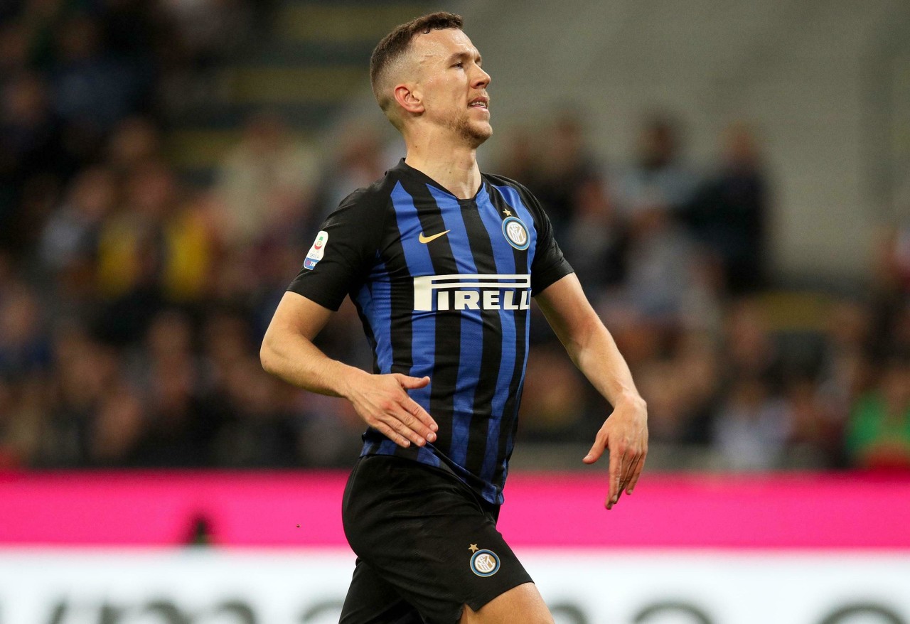 记者:佩里西奇正考虑加盟热刺,和孔蒂再续前缘