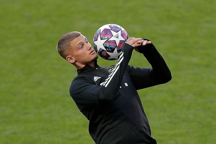 记者:威尼斯等队报价屈桑斯+梅斯特鲁瓦有意,拜仁要价1000万欧