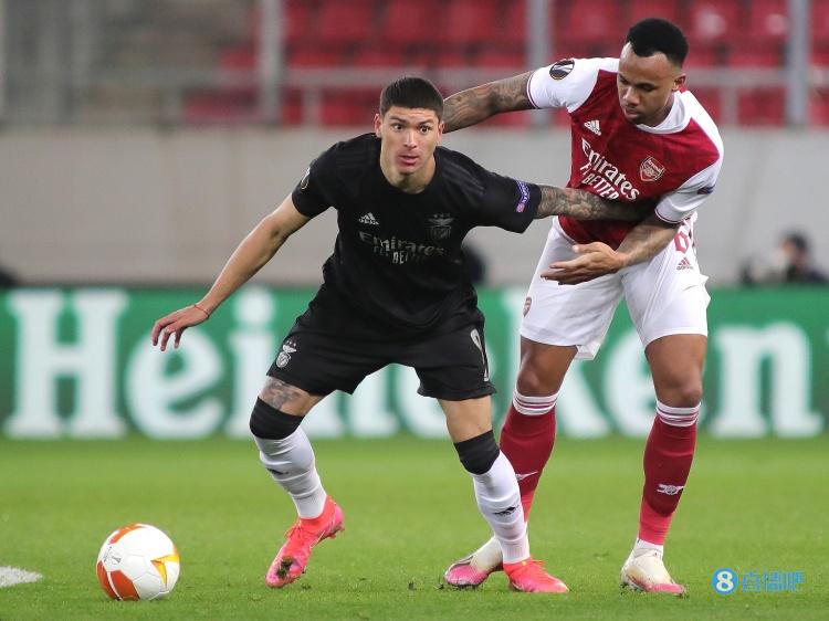 回声报:红军不会为努涅斯支付天价转会费,菲尔米诺会同球队续约