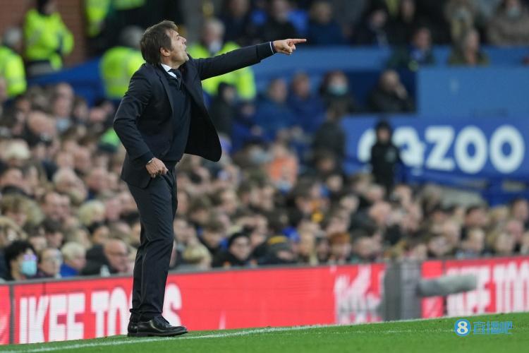 斯科尔斯:孔蒂能和瓜帅克洛普相提并论,我认为曼联可以签下他