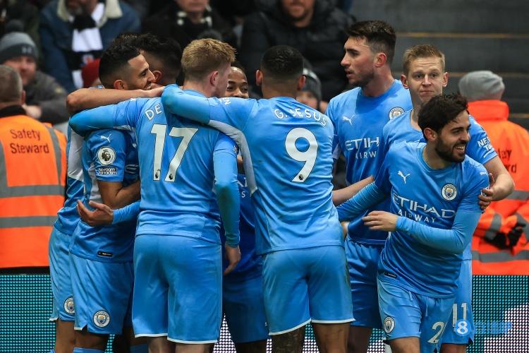 曼晚预测今晚曼城首发:热苏斯、斯特林、福登领衔锋线