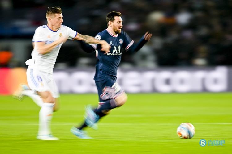 小罗:梅西对足球贡献巨大很难去质疑什么,他将再次赢得冠军