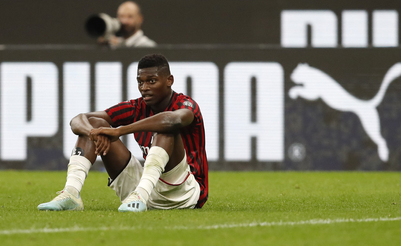 米体:莱奥被索赔1600万欧元,米兰等法庭宣判后再谈续约